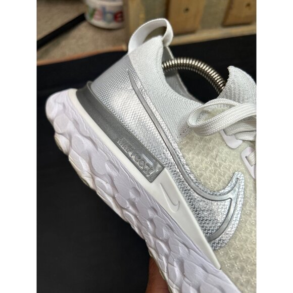 Nike React Infinity Run Flyknit True White Womens Running Shoes Size 9 - Picture 5 of 10